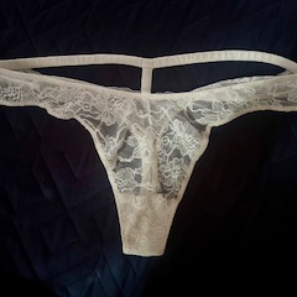 Victoria Secret thong size XL - Picture 2 of 5